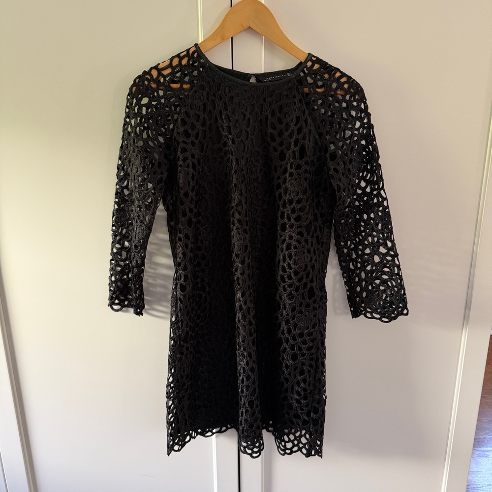 Zara long sleeve dress black